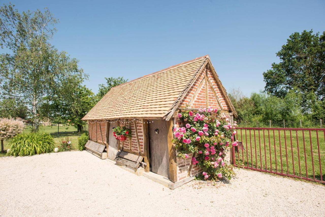 La Maison Du Bonheur Saint-Martin-en-Bresse Esterno foto